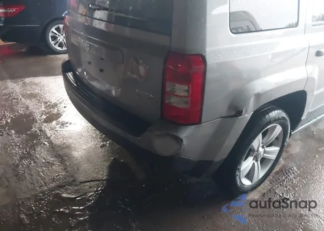 2016 Jeep Patriot Latitude из США, поврежденный, VIN 1C4NJPFA3GD812424